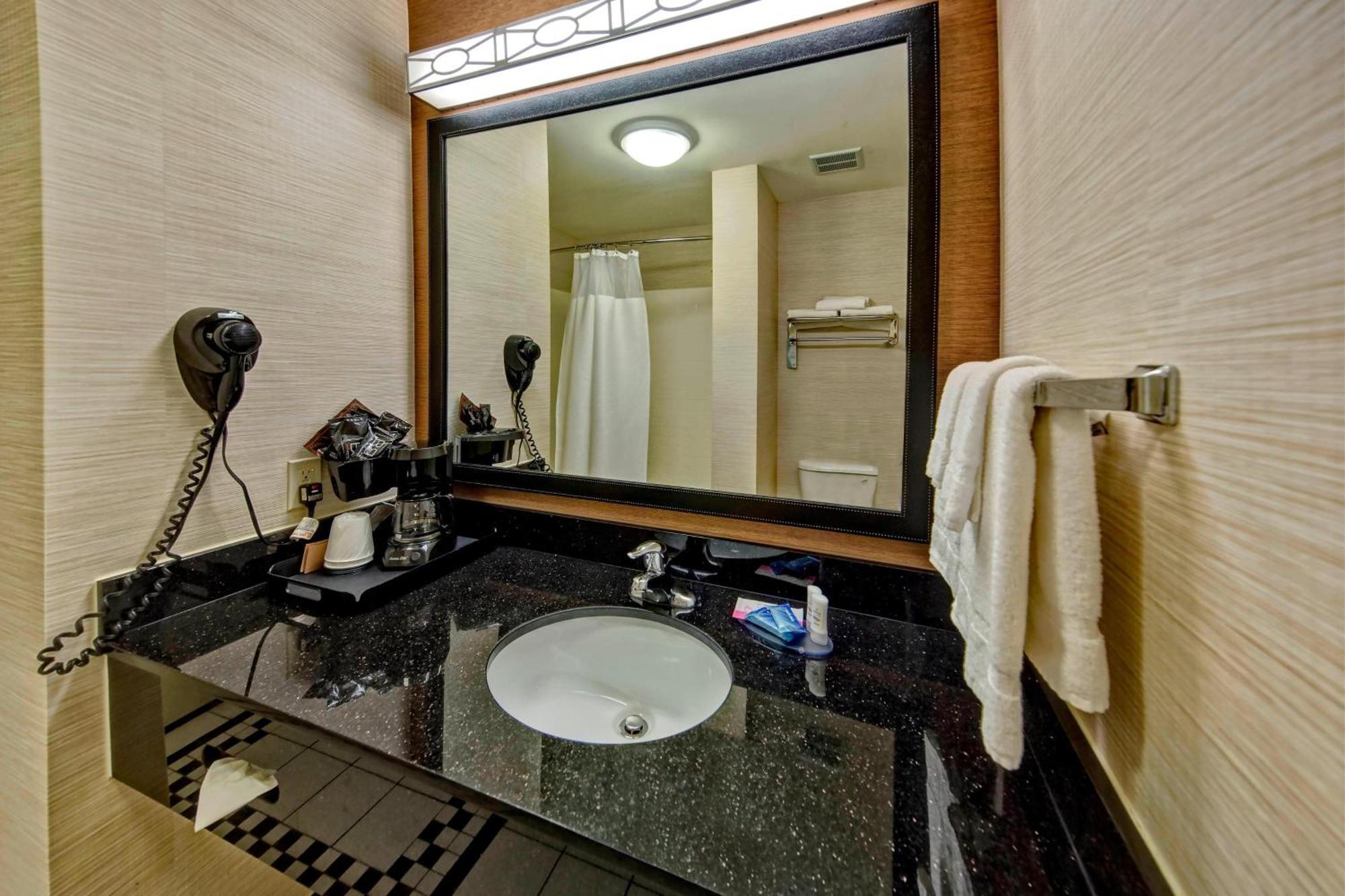 Fairfield Inn & Suites By Marriott Oklahoma City Nw Expressway/Warr Acres Екстериор снимка